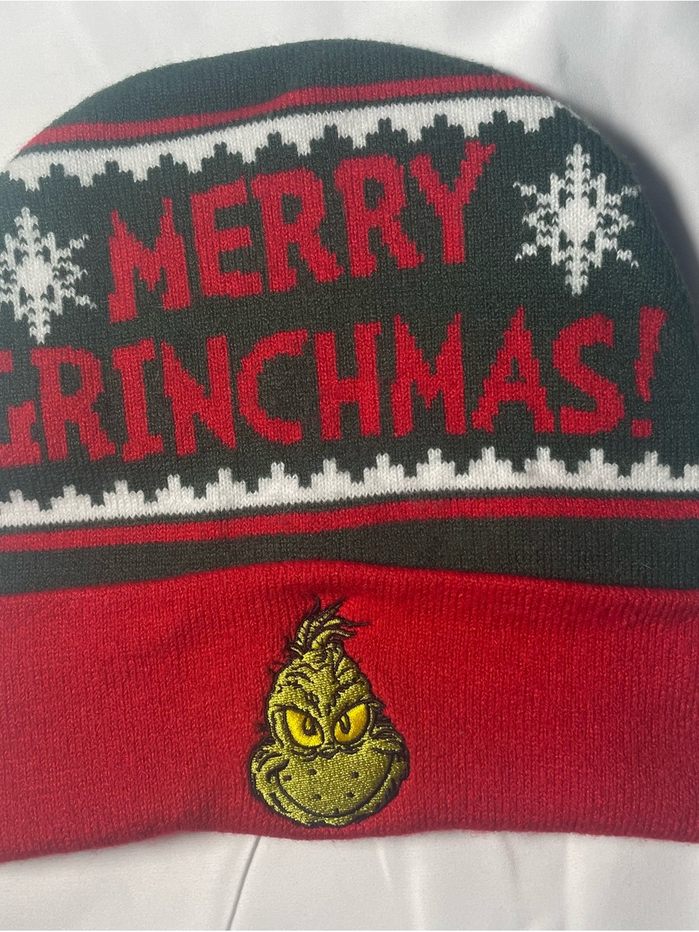 Dr. Seuss The Grinch Merry Grinchmas Knit Beanie Hat Red Black Winter Cap